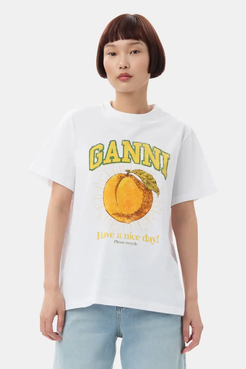 Avslappnad persikofärgad T-shirt