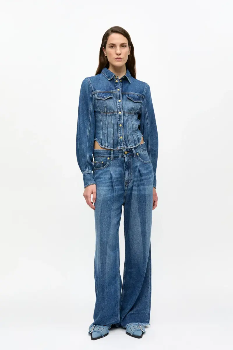 Blå plisserade jeans