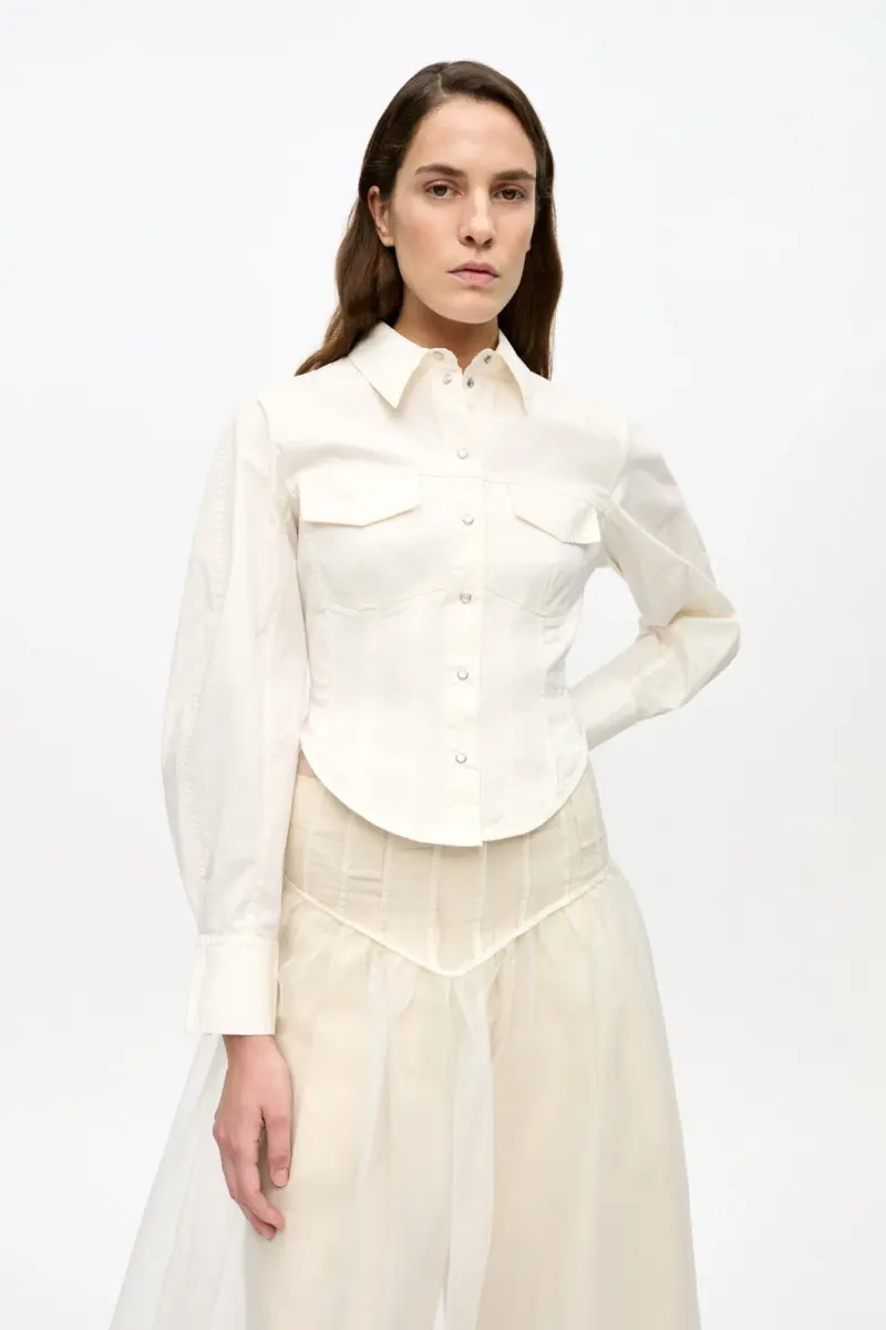 Elfenbensvit tvättad stretchcorsetskjorta