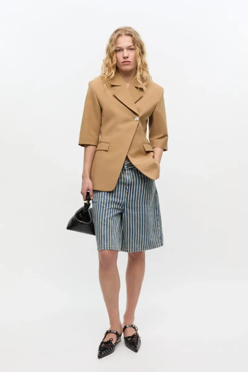 Kamelfärgad blazer med 3/4-ärmar