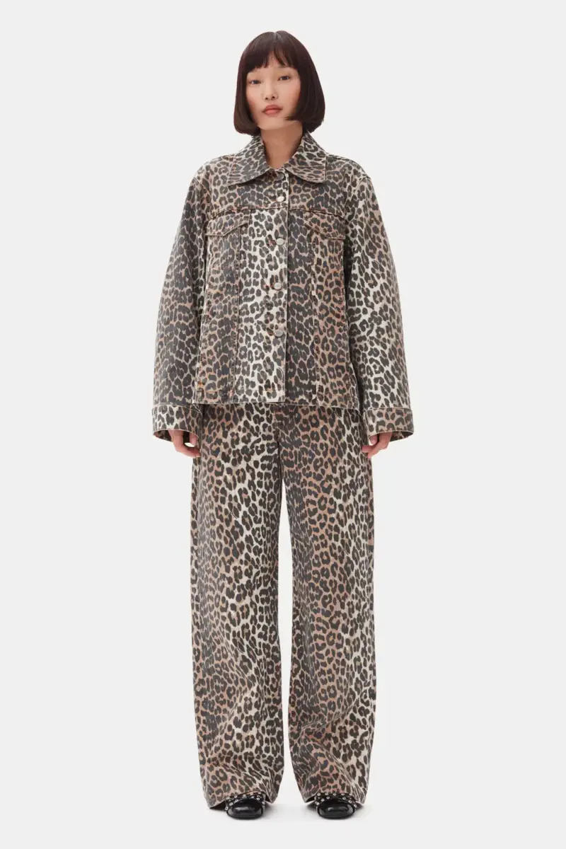 leopardmnstrad denimjacka 2 - Leopardm&ouml;nstrad denimjacka
