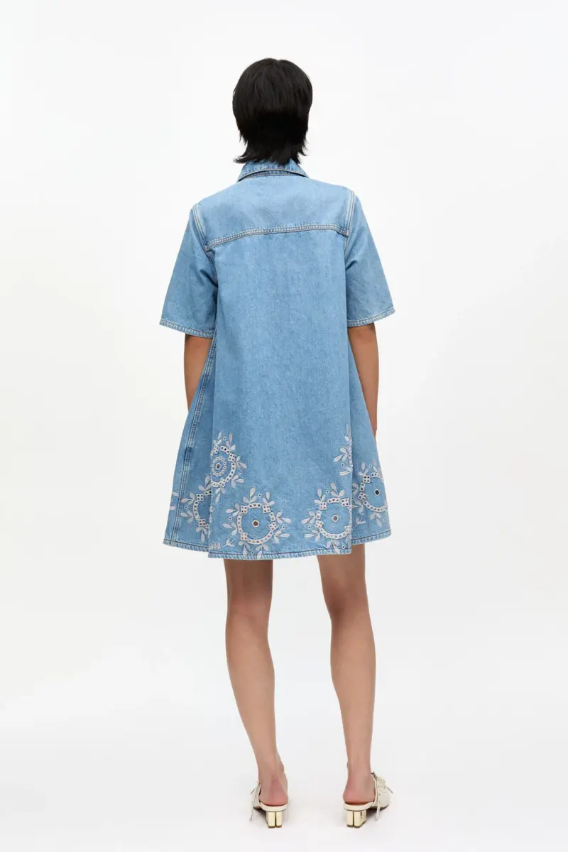 miniklnning med broderie anglaise 2 - Minikl&auml;nning med broderie anglaise