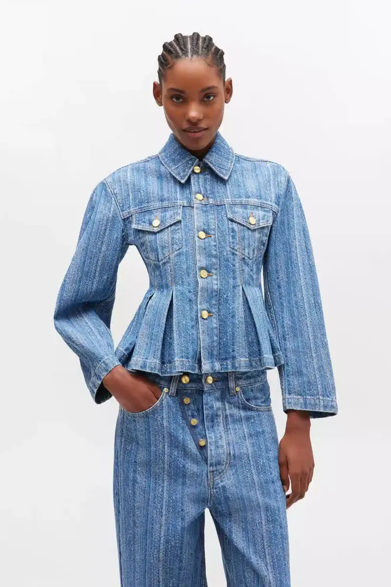 Randig denimjacka med veck