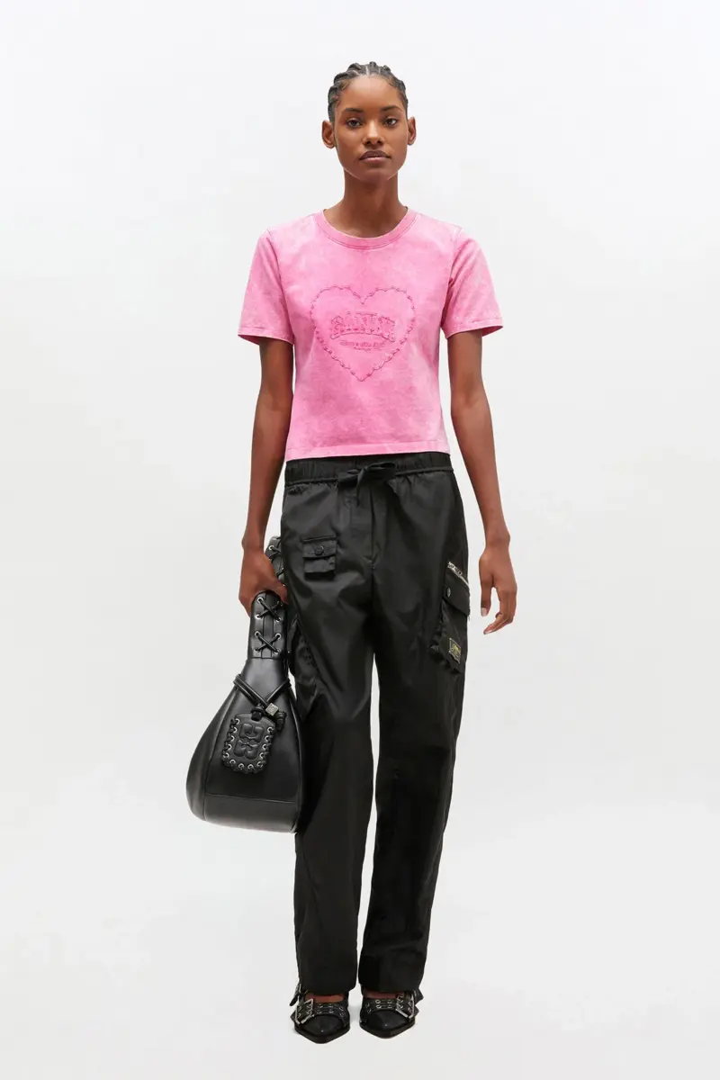 Rosa tvättad kort T-shirt med hjärta