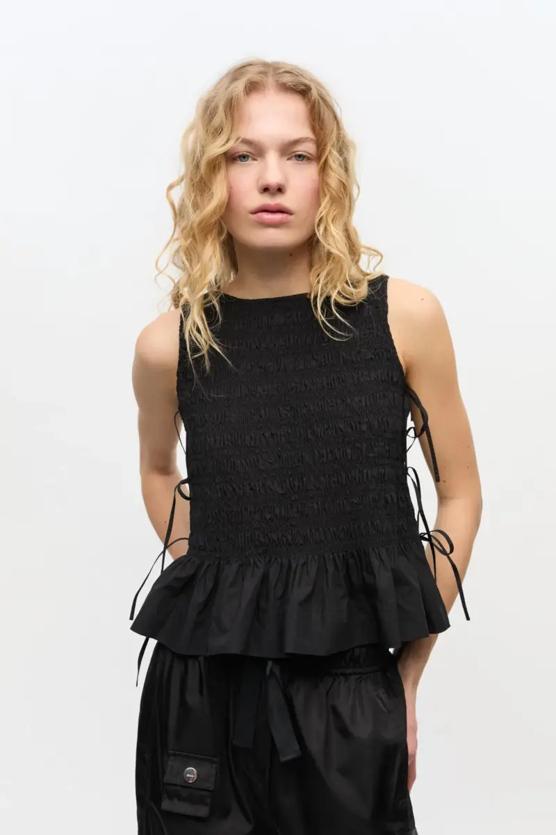 Svart bomullströja med knytband