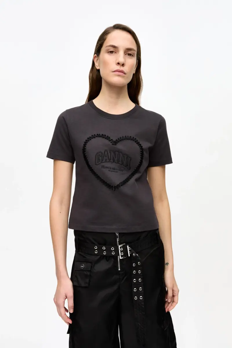 Svart kort hjärt-T-shirt