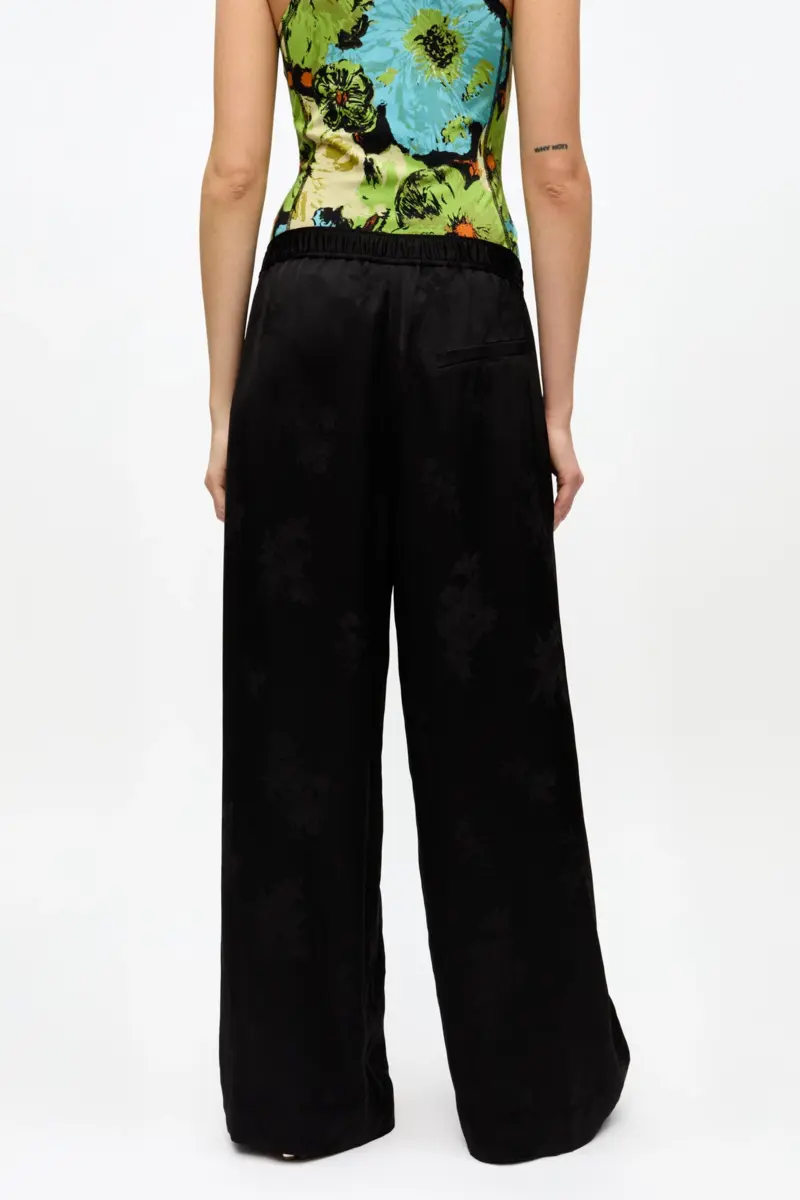Svarta satinbyxor i jacquard Svarta satinbyxor i jacquard